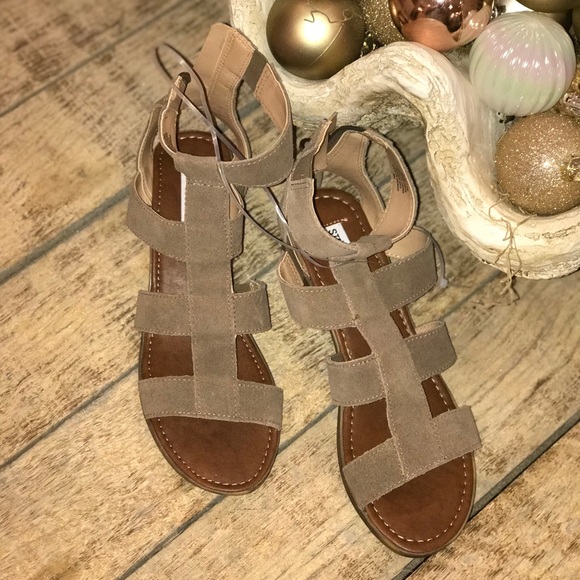 🌟NWT🌟 Steve Madden Daviss gladiator sandal - Picture 2 of 8